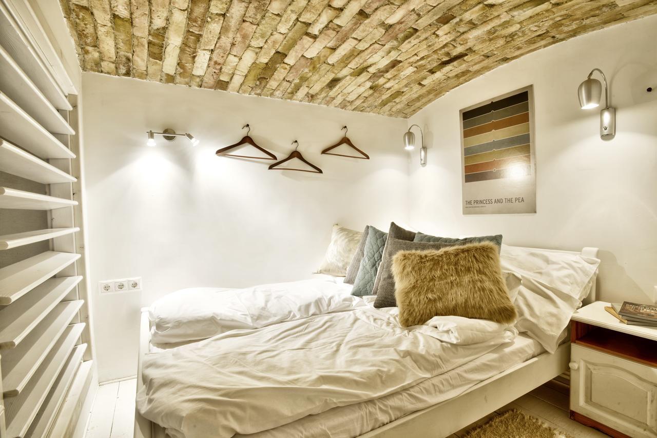 Designer - A10 Apartment Budapest Exterior photo